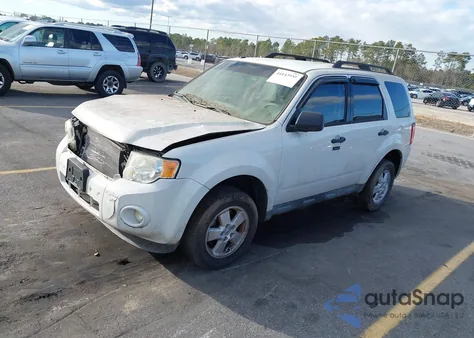 2011 Ford Escape Xlt from USA, damaged, VIN 1FMCU0D73BKA82852